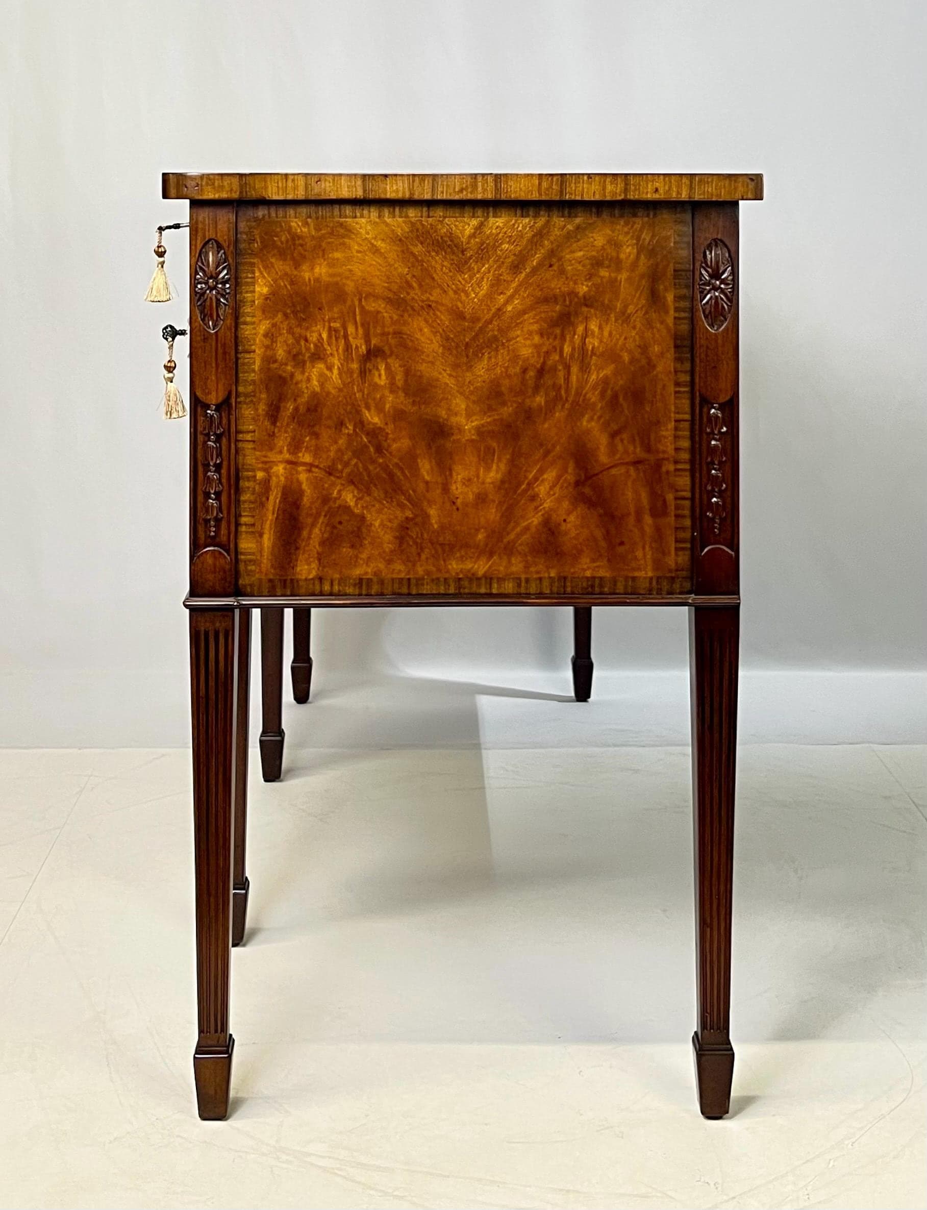 Vintage Theodore Alexander "Althorp Living History" Sheraton Style Serpentine Sideboard - Thumbnail 12