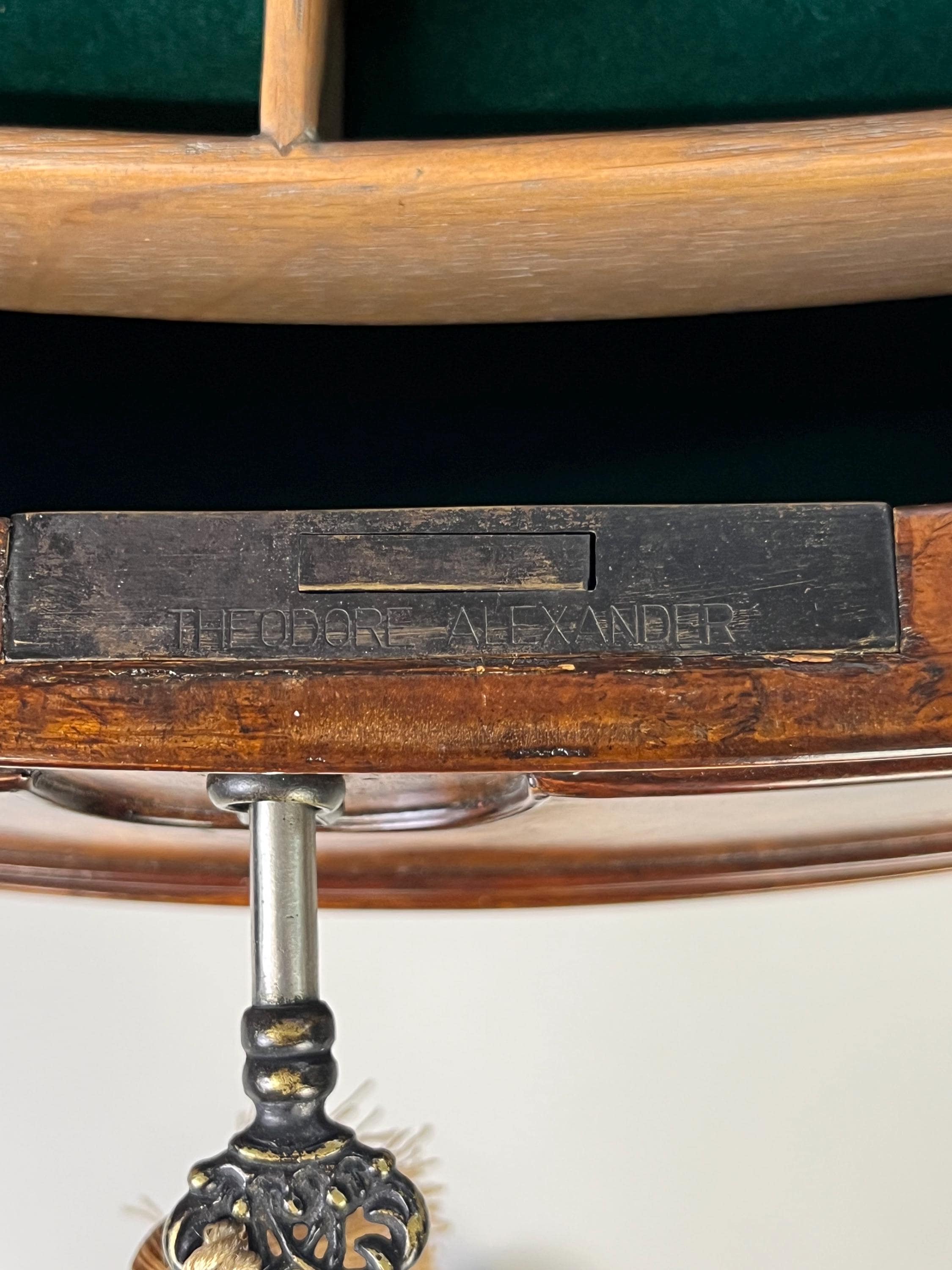Vintage Theodore Alexander "Althorp Living History" Sheraton Style Serpentine Sideboard - Thumbnail 17