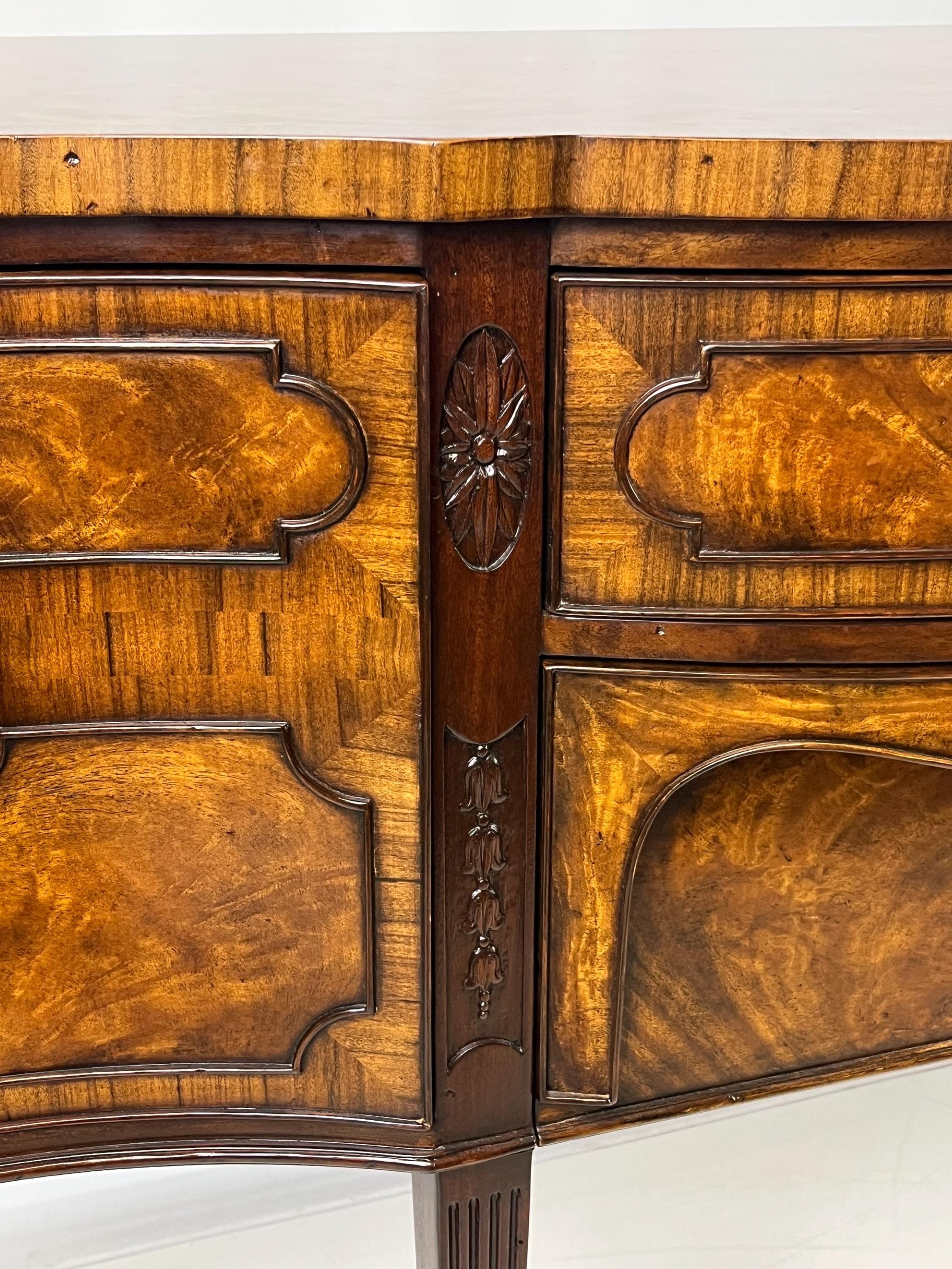 Vintage Theodore Alexander "Althorp Living History" Sheraton Style Serpentine Sideboard - Thumbnail 20