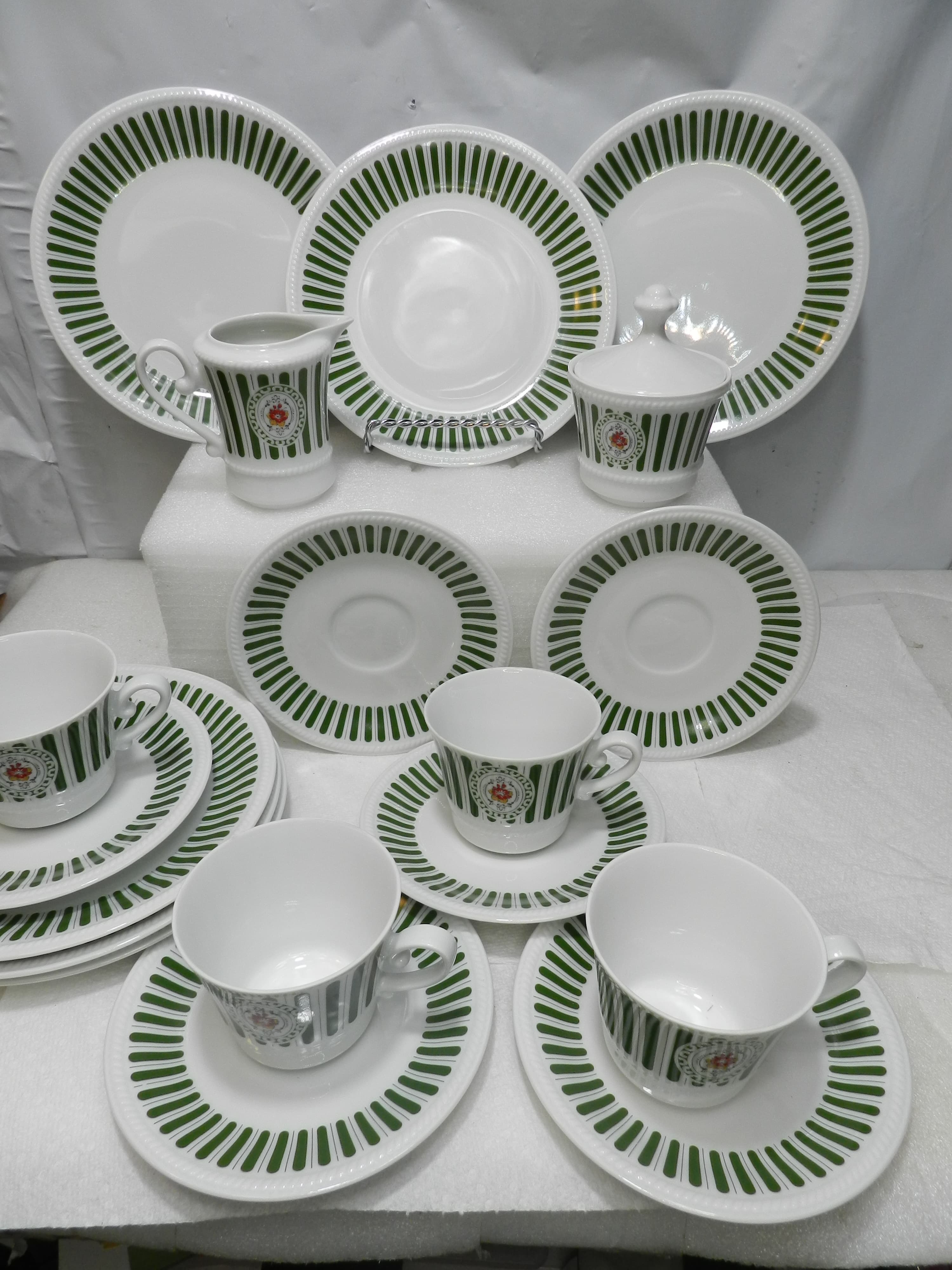 19PC VTG Vohenstrauss Johann Seltmann Porcelain Dinnerwear Floral & Stripes N46J - Thumbnail 2