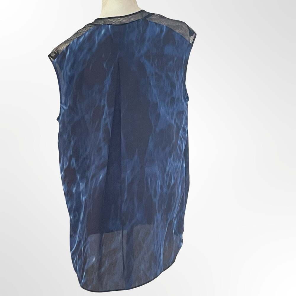 T Tahari Blue Marble Print Sleeveless Blouse with Mesh Trim - Thumbnail 2