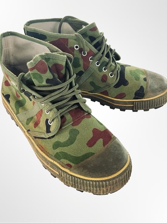 Men's Camouflage High-Top Athletic Sneakers - Green Camo - Thumbnail 10
