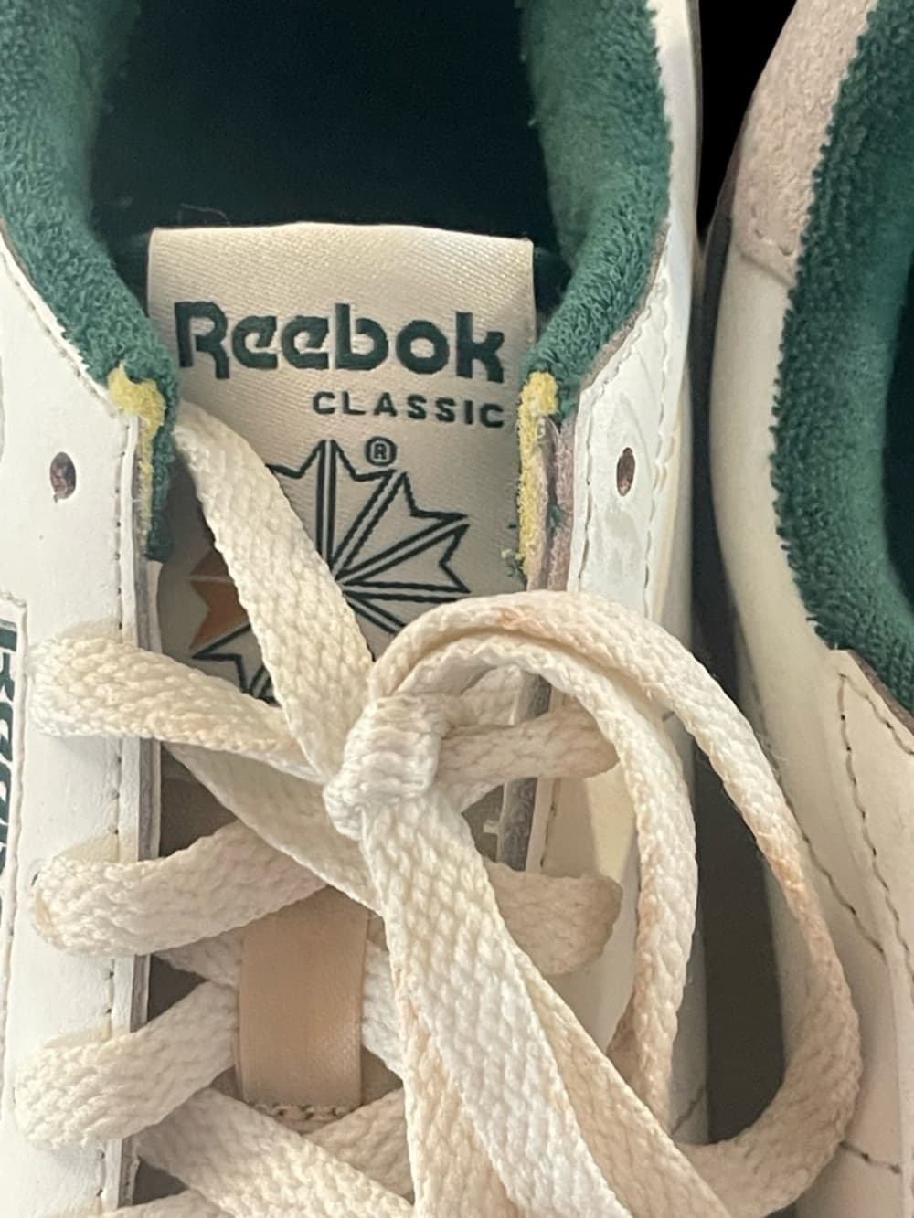 Reebok Phase Court Men's White & Green Low-Top Sneakers in 7 - Thumbnail 5