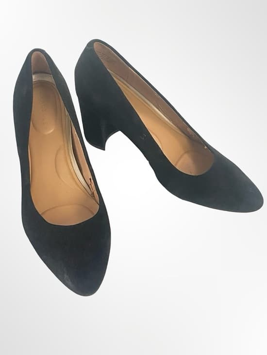 Classic Black Suede Mid-Heel Pumps Aeorosoles in size 7.5 - Thumbnail 7