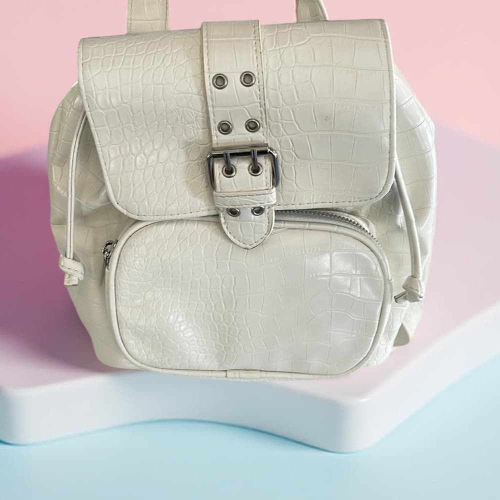 Tiny Elegant White Backpack No Brand! - Thumbnail 5