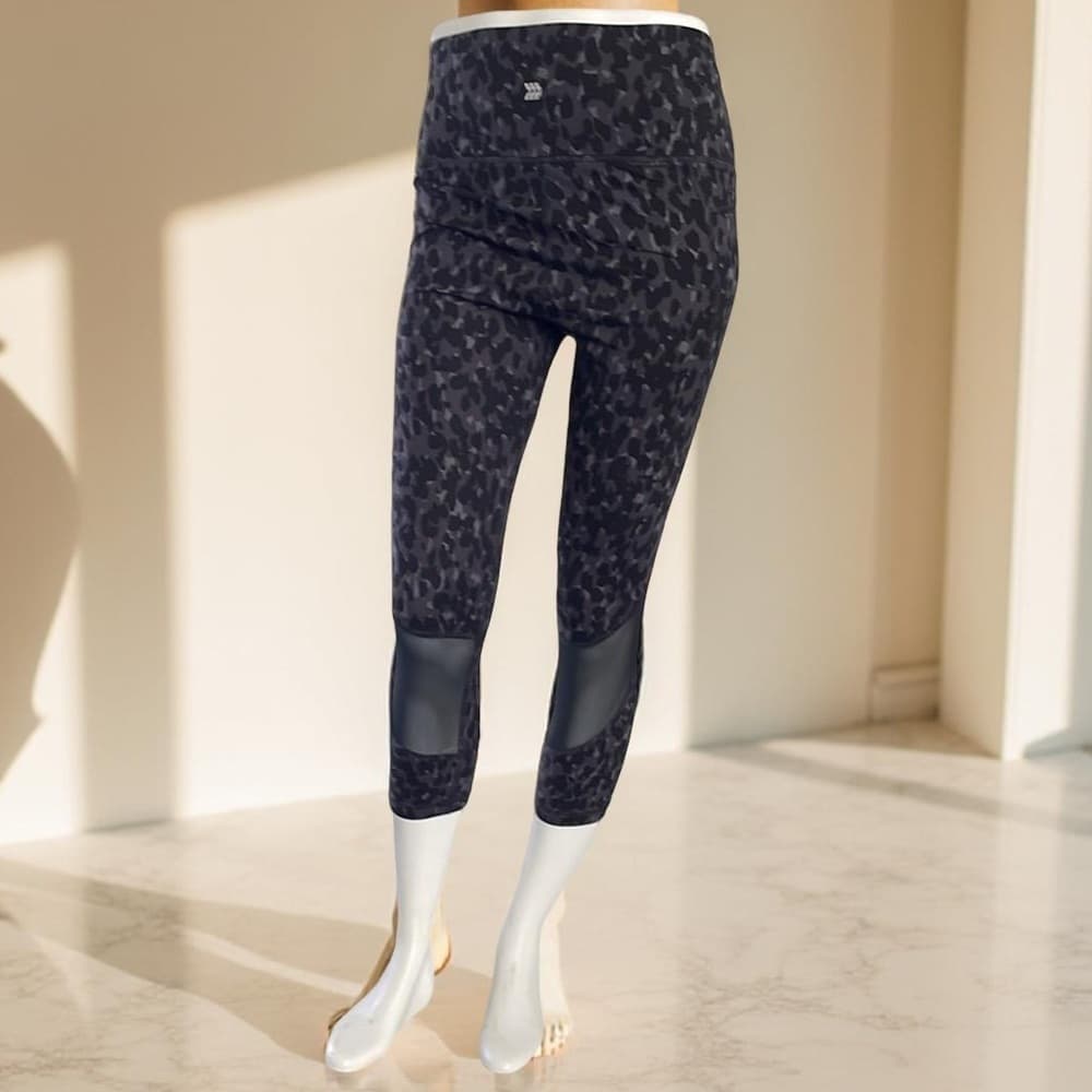 All In Motion Black Patterned Leggings with Mesh Detail - size S - Thumbnail 3