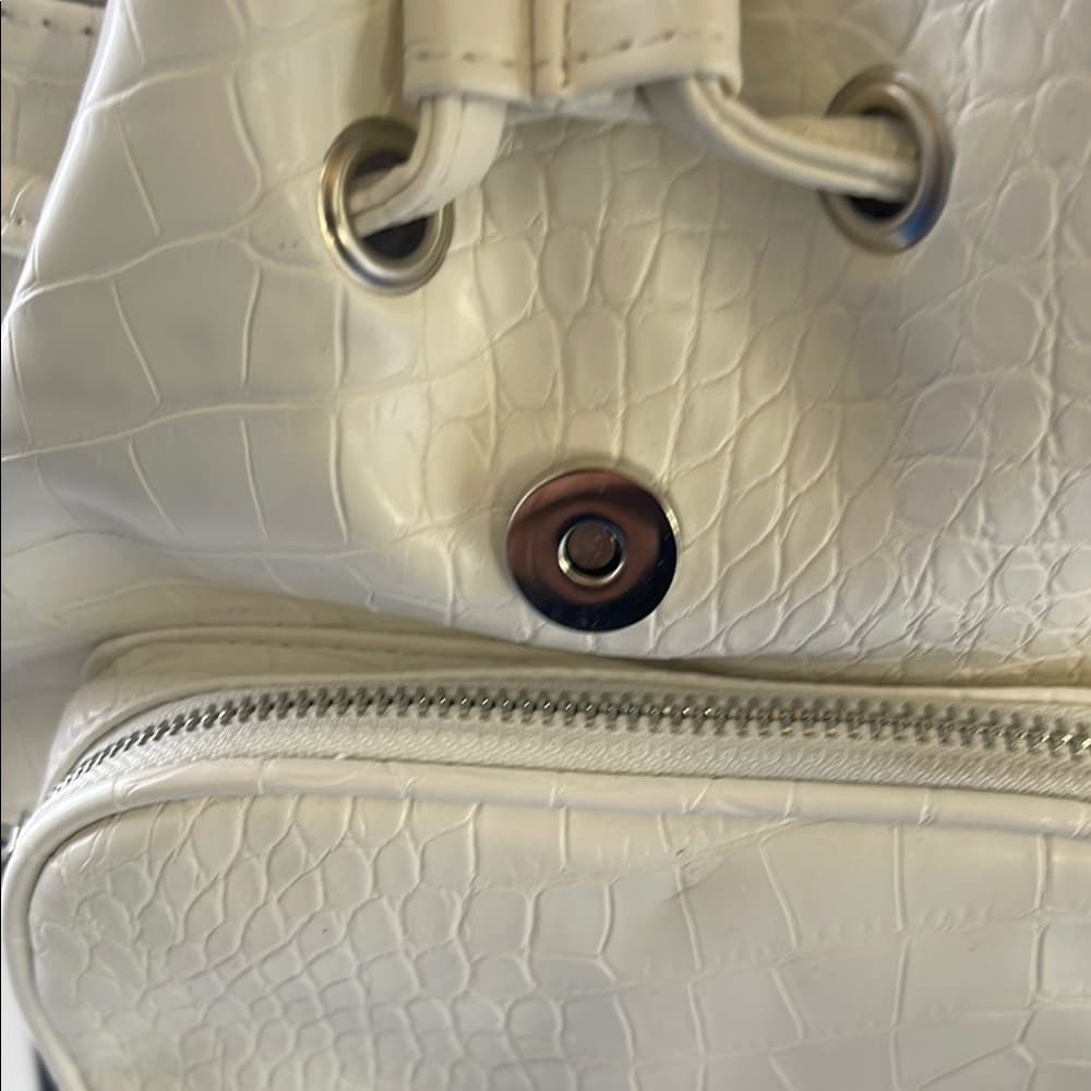 Tiny Elegant White Backpack No Brand! - Thumbnail 3