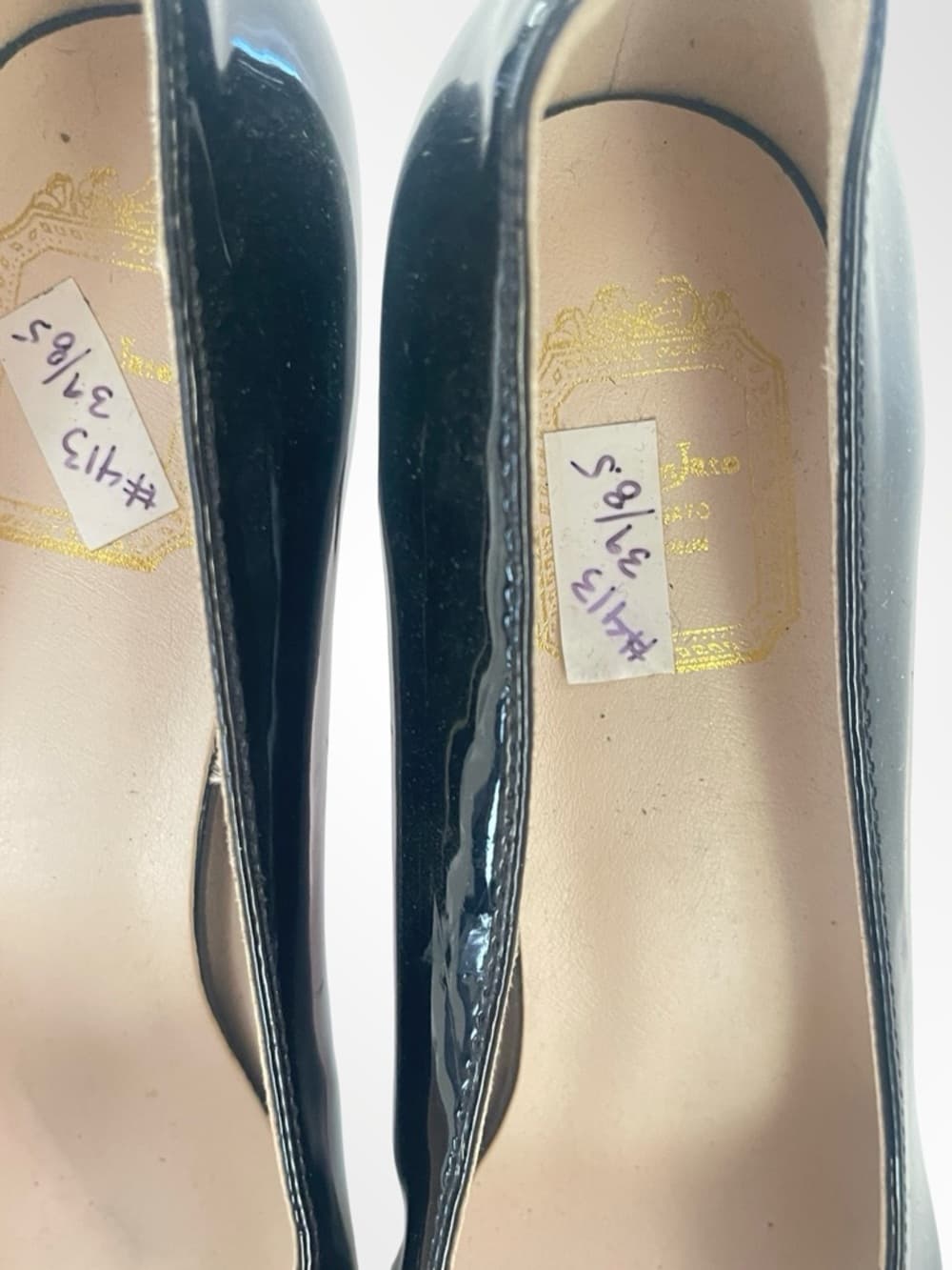 Classic Black Patent Pointed-Toe Women's Pumps in size 8.5 - Thumbnail 5
