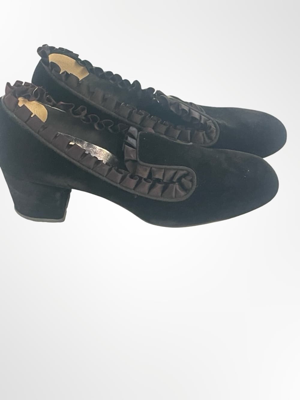 Jack Street Black Velvet Ruffle Trim Women's Pumps in size 7.5 - Thumbnail 2