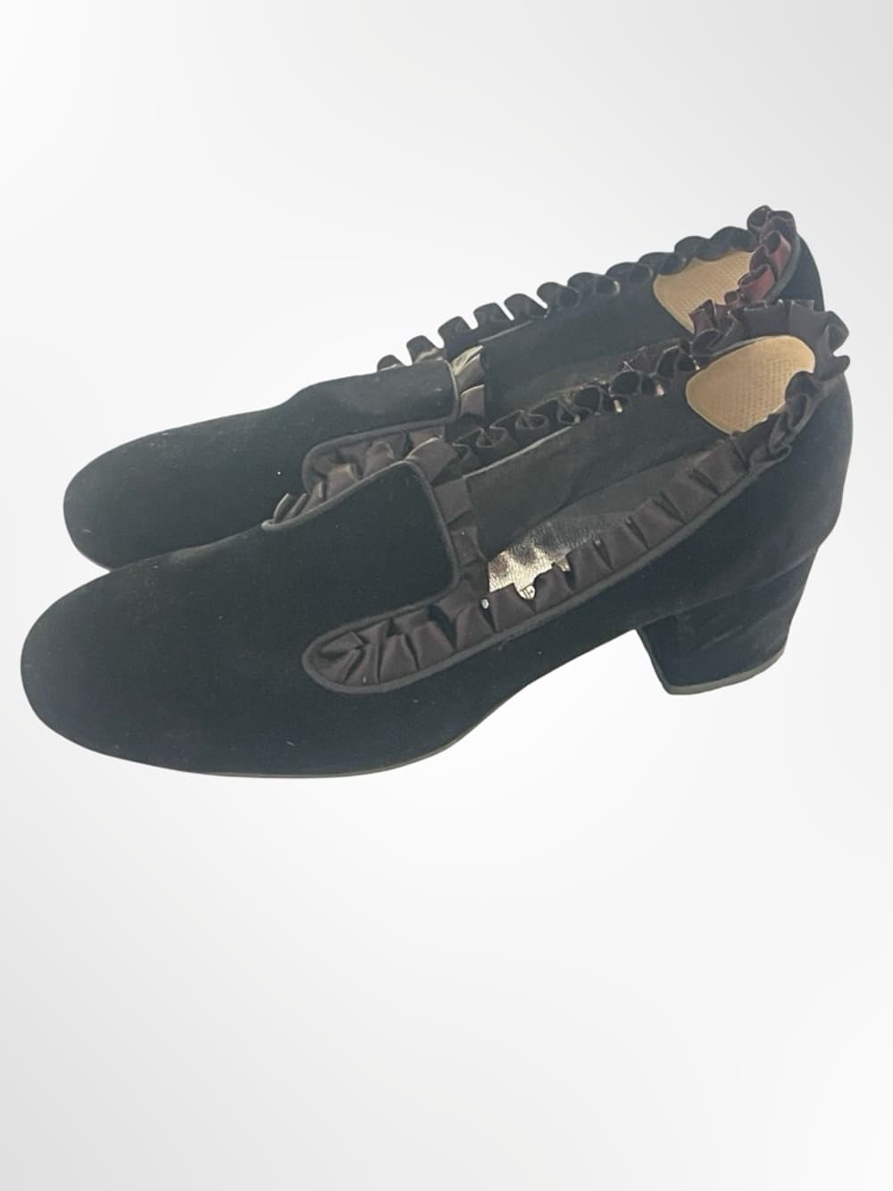 Jack Street Black Velvet Ruffle Trim Women's Pumps in size 7.5 - Thumbnail 4