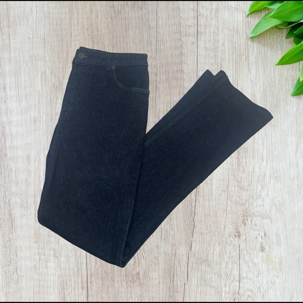 Italian Made TR Straight-Leg Jeans in size 4 - mint condition - Thumbnail 2