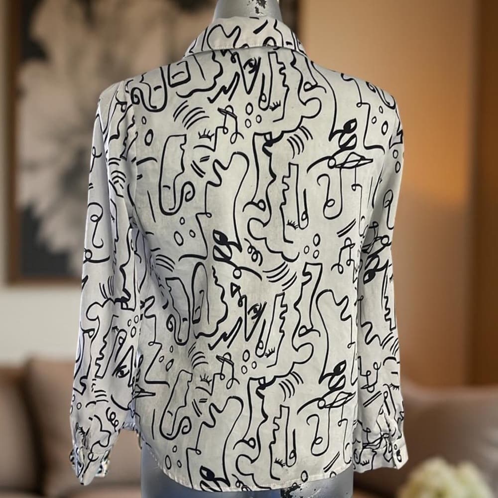 Rabbit Rose Small Abstract Black and White Women's Top - Thumbnail 3