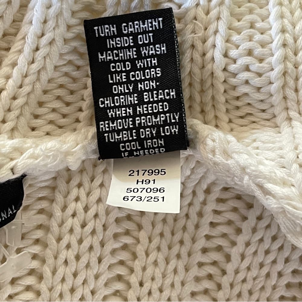 Moda International White and Red Hooded Cardigan in Small - Thumbnail 9