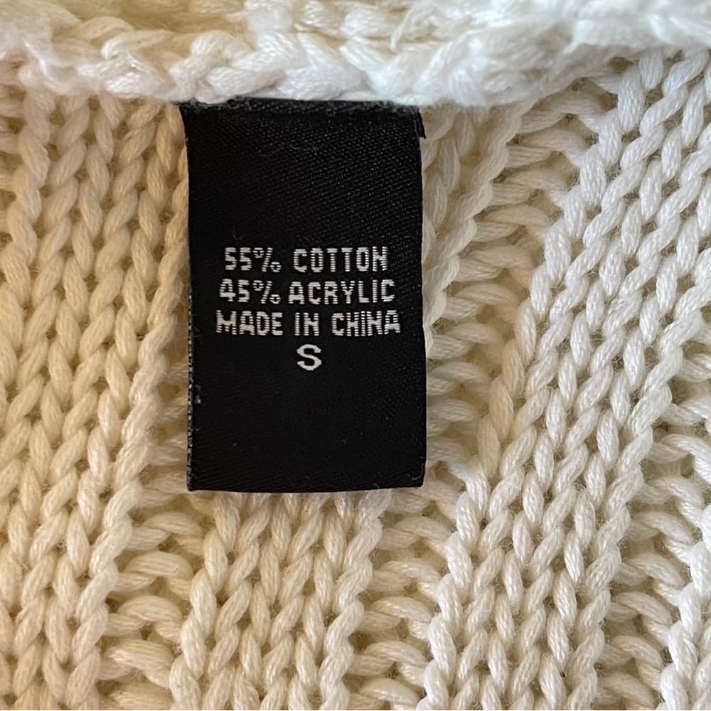 Moda International White and Red Hooded Cardigan in Small - Thumbnail 8