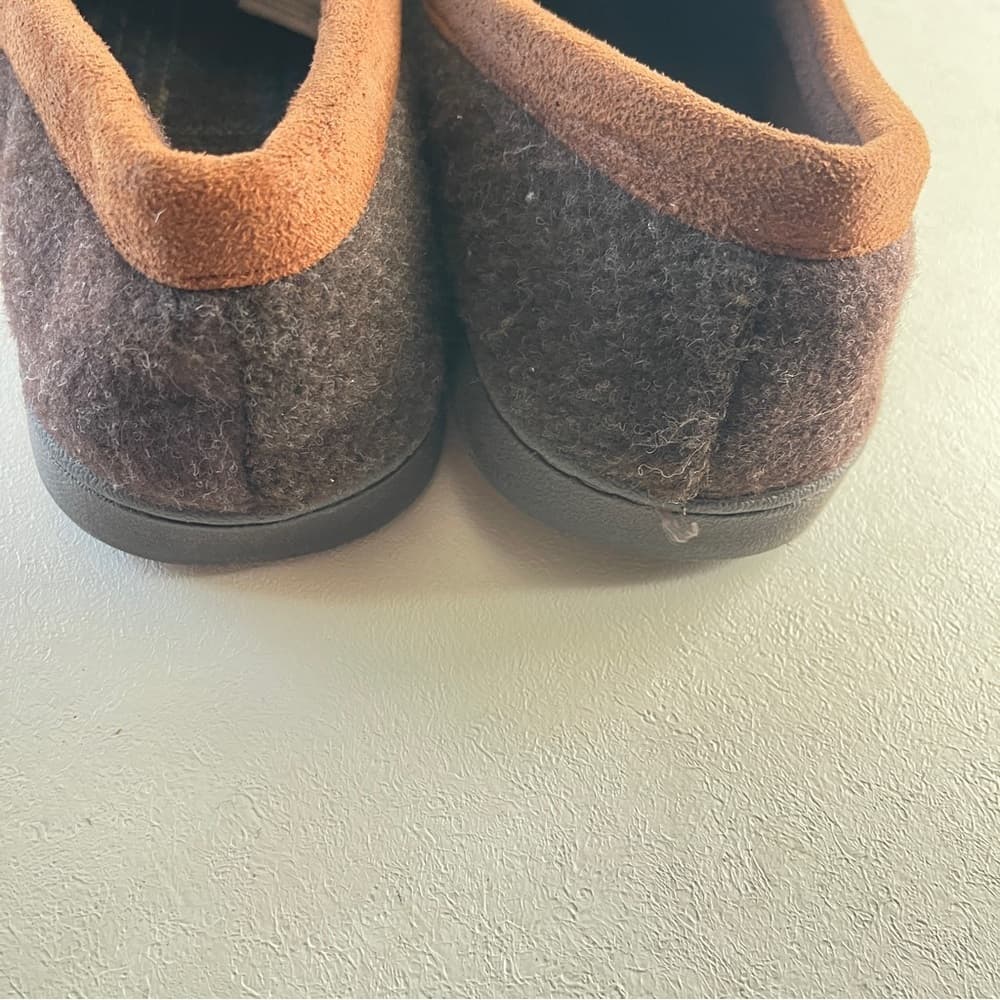 Dearfoams Men's Dark Brown Loafers size 9-10 - Thumbnail 3