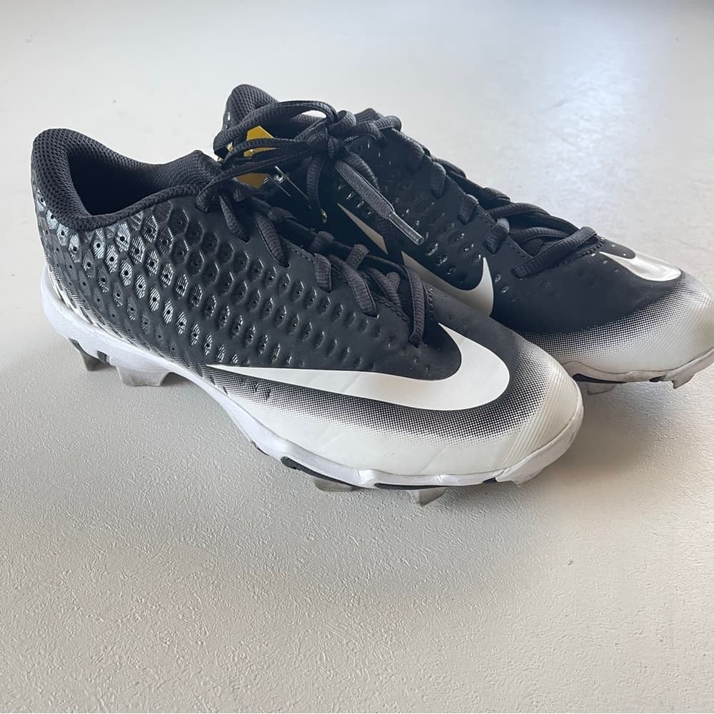 Nike Vapor Fastflex Gray and White Cleats in size 6Y - Thumbnail 9