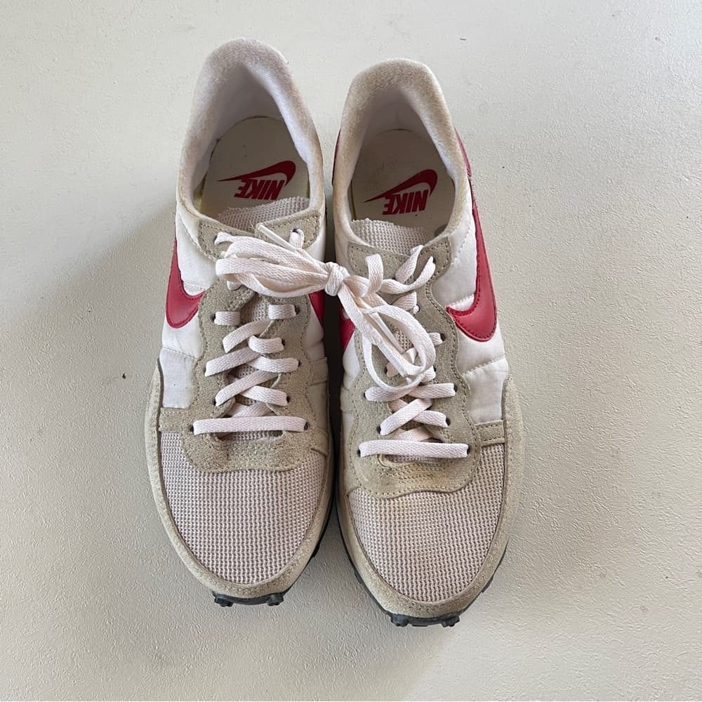 Nike Women's Red and Beige Sneakers in size 6.5 - Thumbnail 4