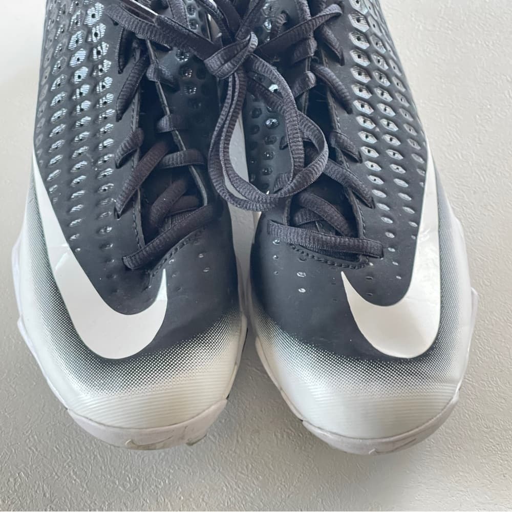 Nike Vapor Fastflex Gray and White Cleats in size 6Y - Thumbnail 6