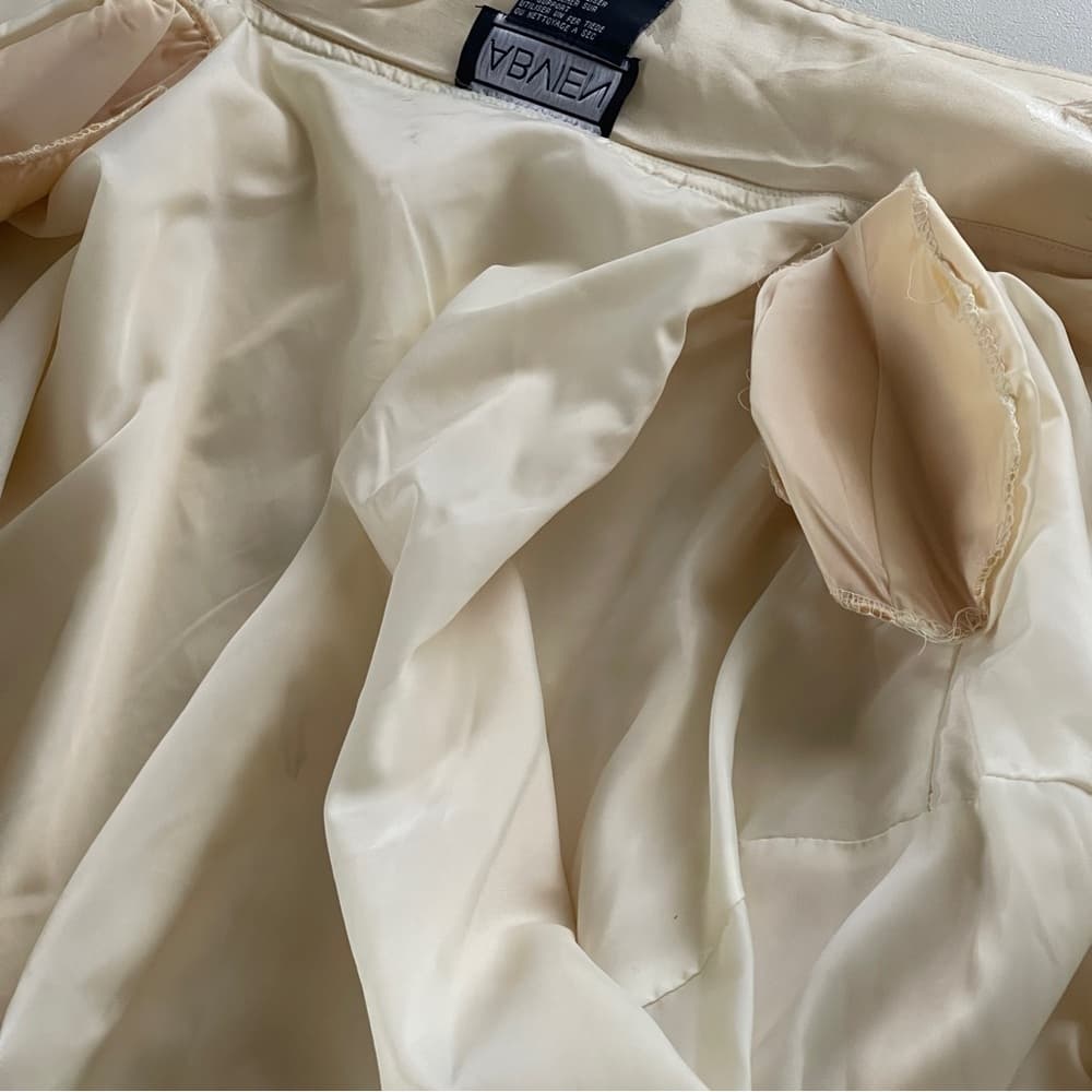Elegant Cream Silk Spring Women's Jacket in Large - Thumbnail 7