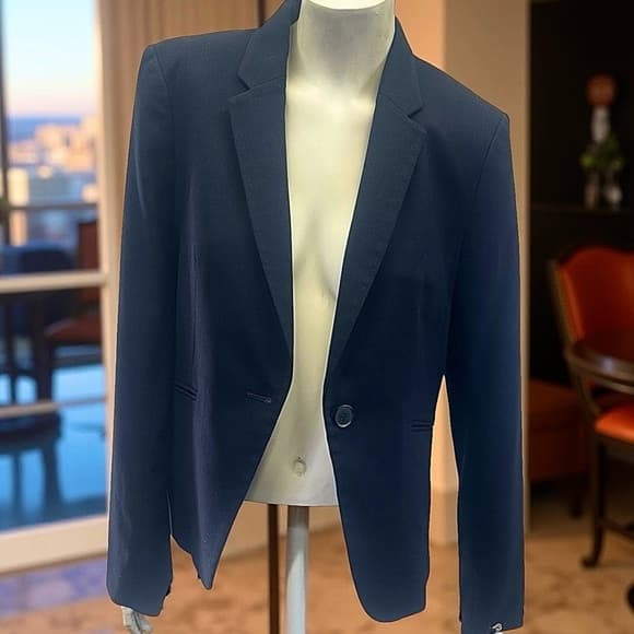 H&M Woman's Navy Blazer NWOT - many sizes available - Thumbnail 7