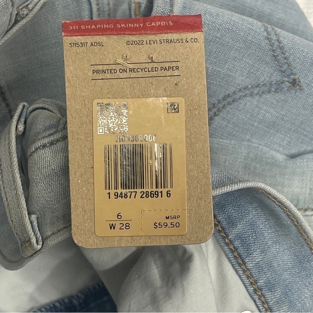 Levi's Capri size 28 Women's Denim Jeans NWT - Thumbnail 3