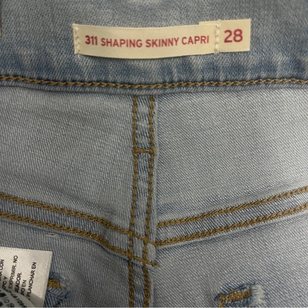 Levi's Capri size 28 Women's Denim Jeans NWT - Thumbnail 4