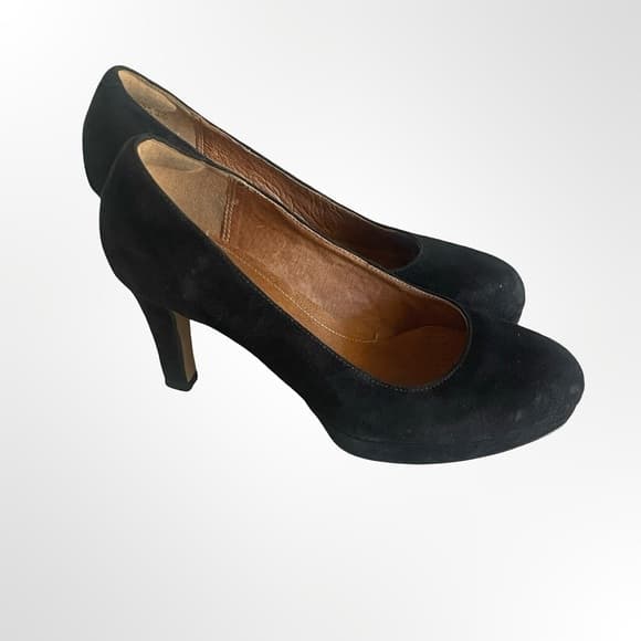 Clark's Artisan Women's Black Suede Mid-Heel Pumps in size 7.5 - Thumbnail 10