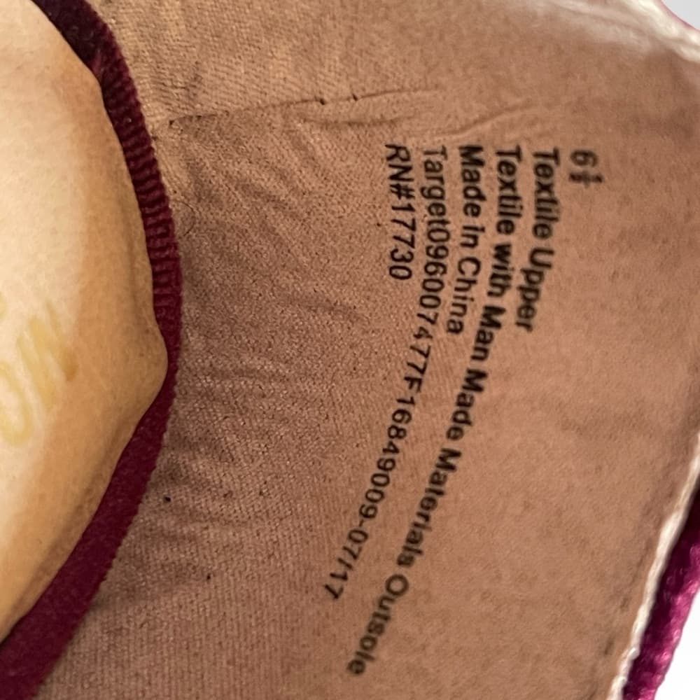 Mossimo Pointed Velvet D'Orsay Flats in Plum in 6.5 - Thumbnail 7