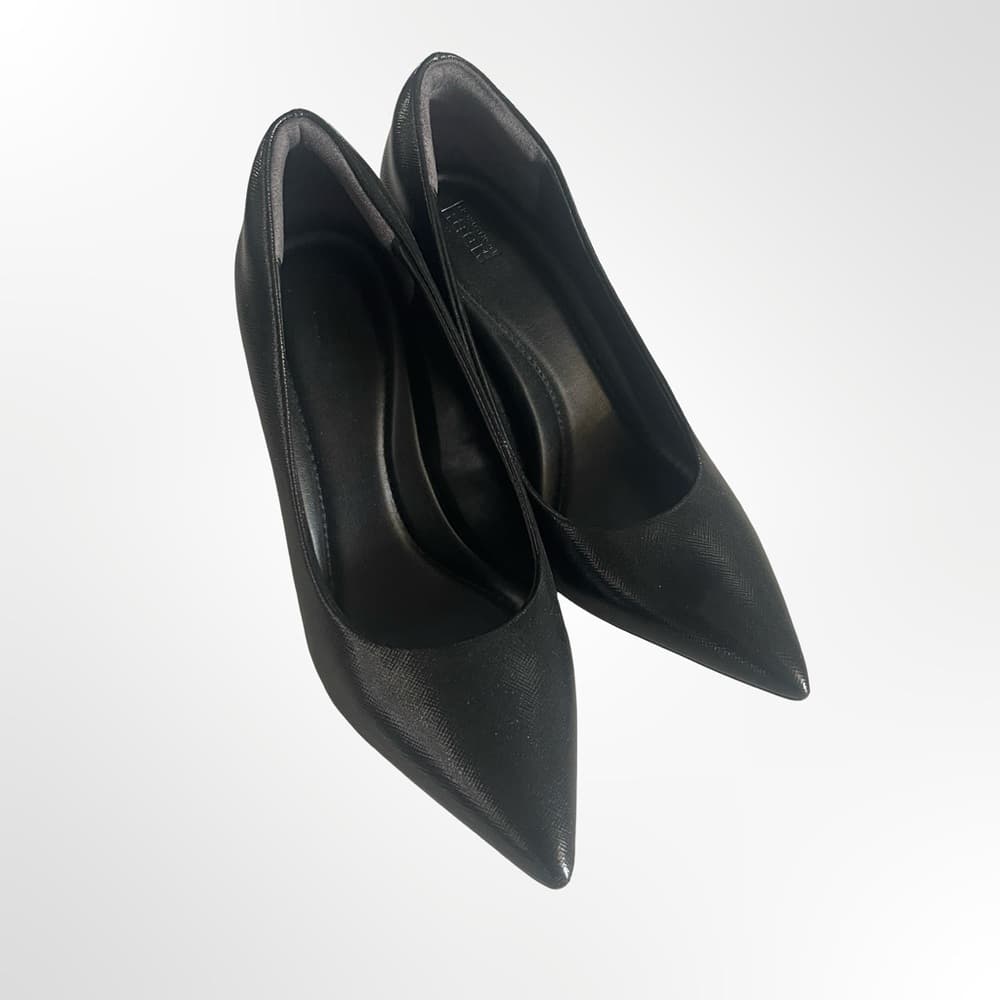 Nordstrom Rack Classic Black Pointed-Toe Women's Heels in 7 - Thumbnail 8