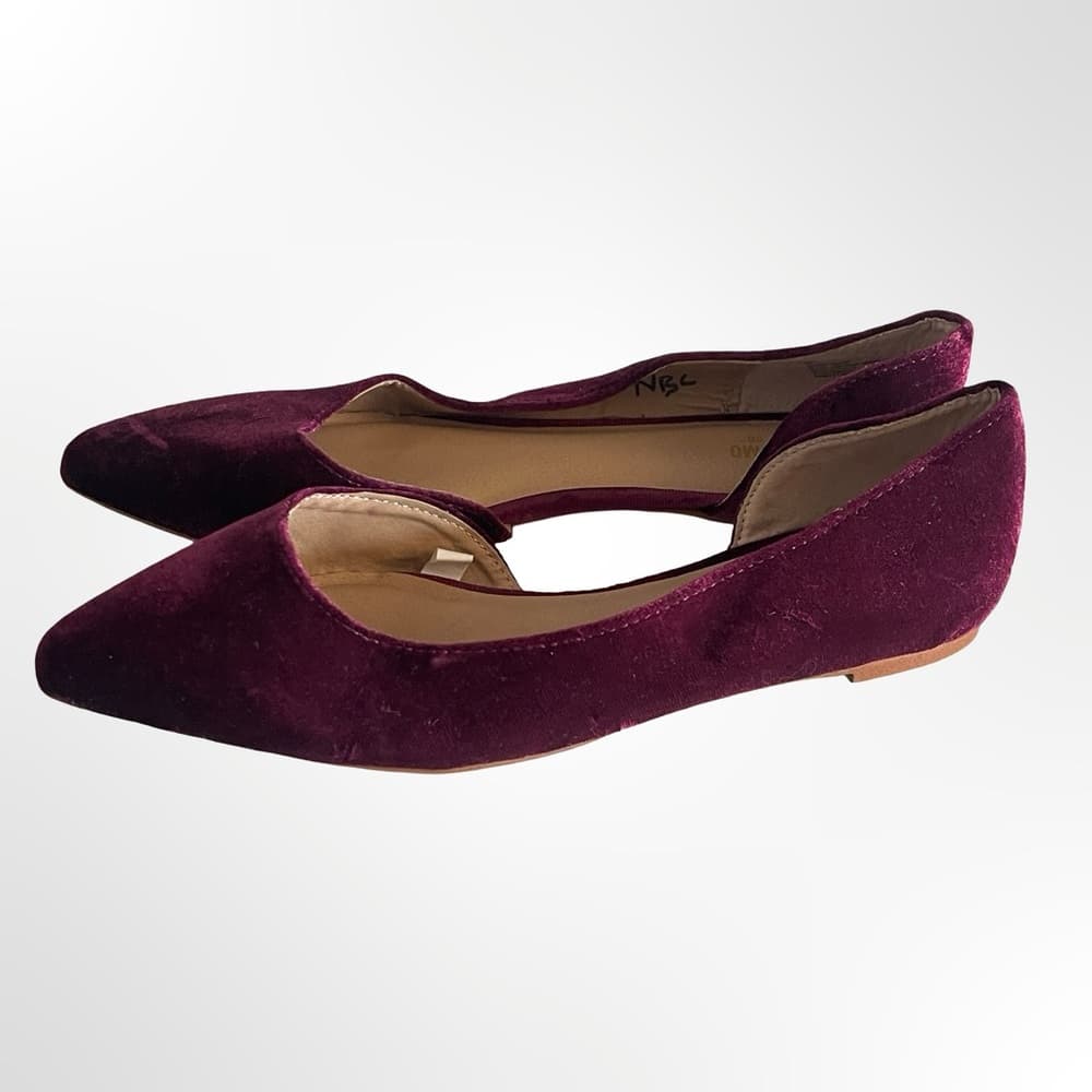 Mossimo Pointed Velvet D'Orsay Flats in Plum in 6.5 - Thumbnail 3