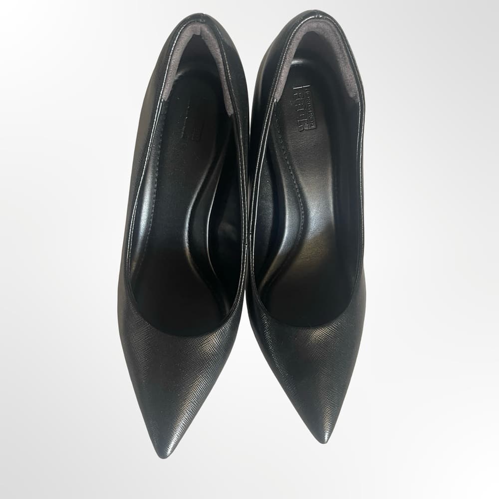 Nordstrom Rack Classic Black Pointed-Toe Women's Heels in 7 - Thumbnail 6