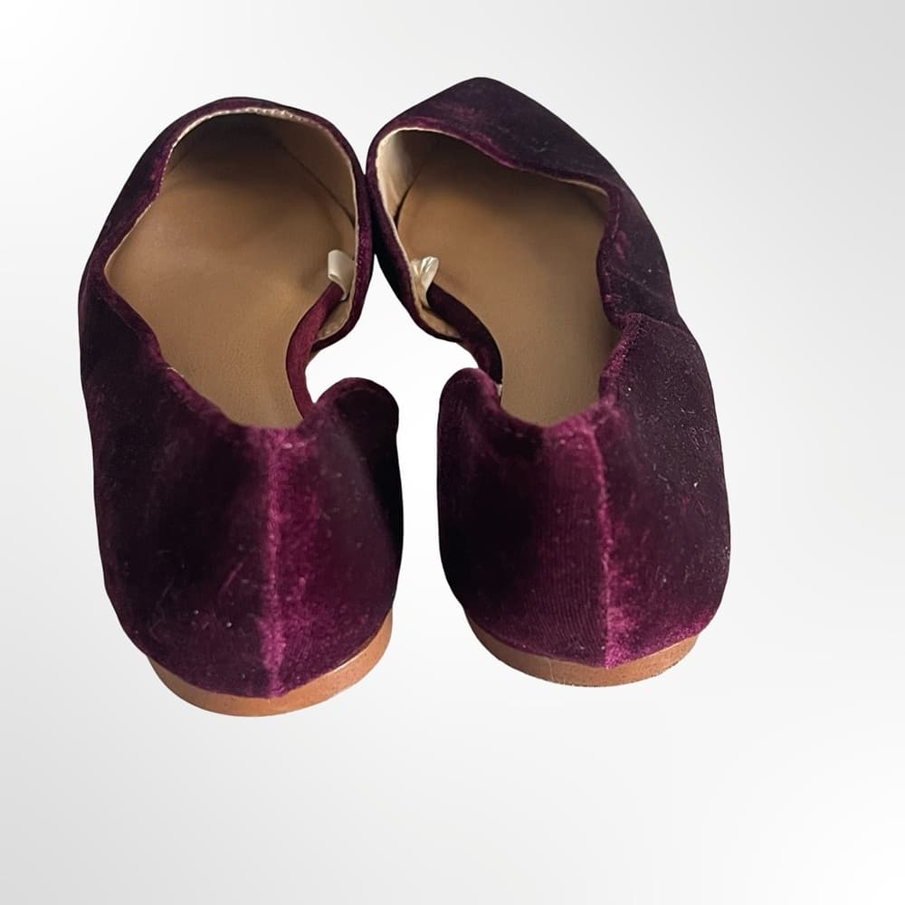 Mossimo Pointed Velvet D'Orsay Flats in Plum in 6.5 - Thumbnail 2