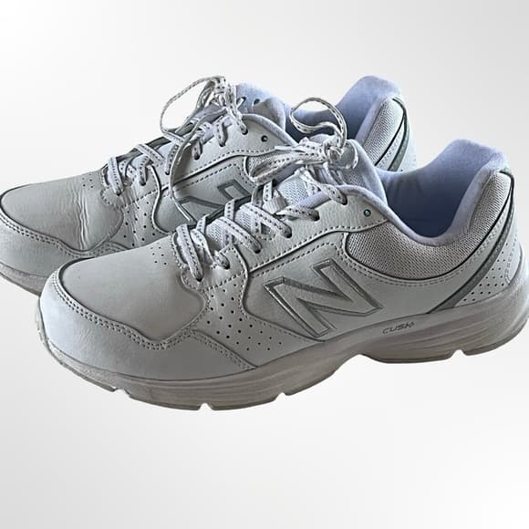 New Balance Women's White Sneakers in size 9 - Thumbnail 9