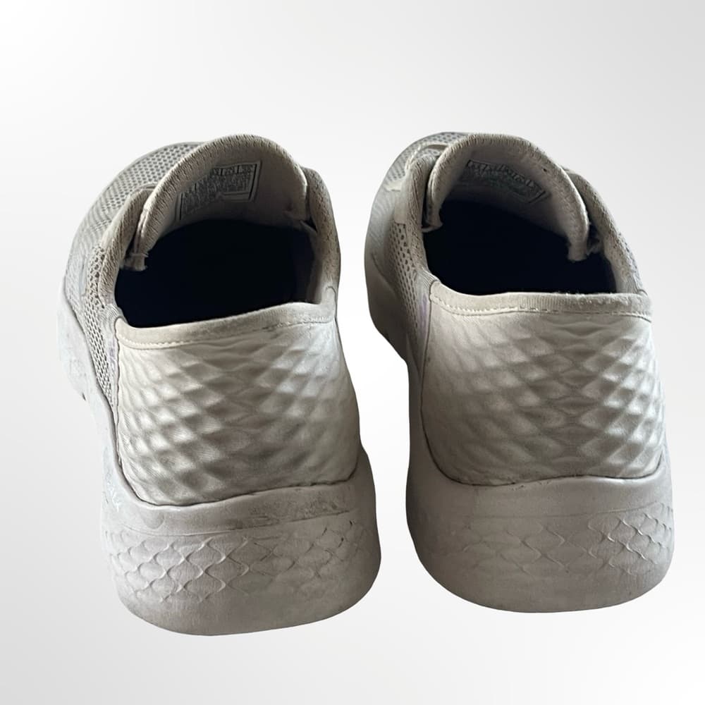 Skechers Light Beige Athletic Shoes in size 6.5 - Thumbnail 2