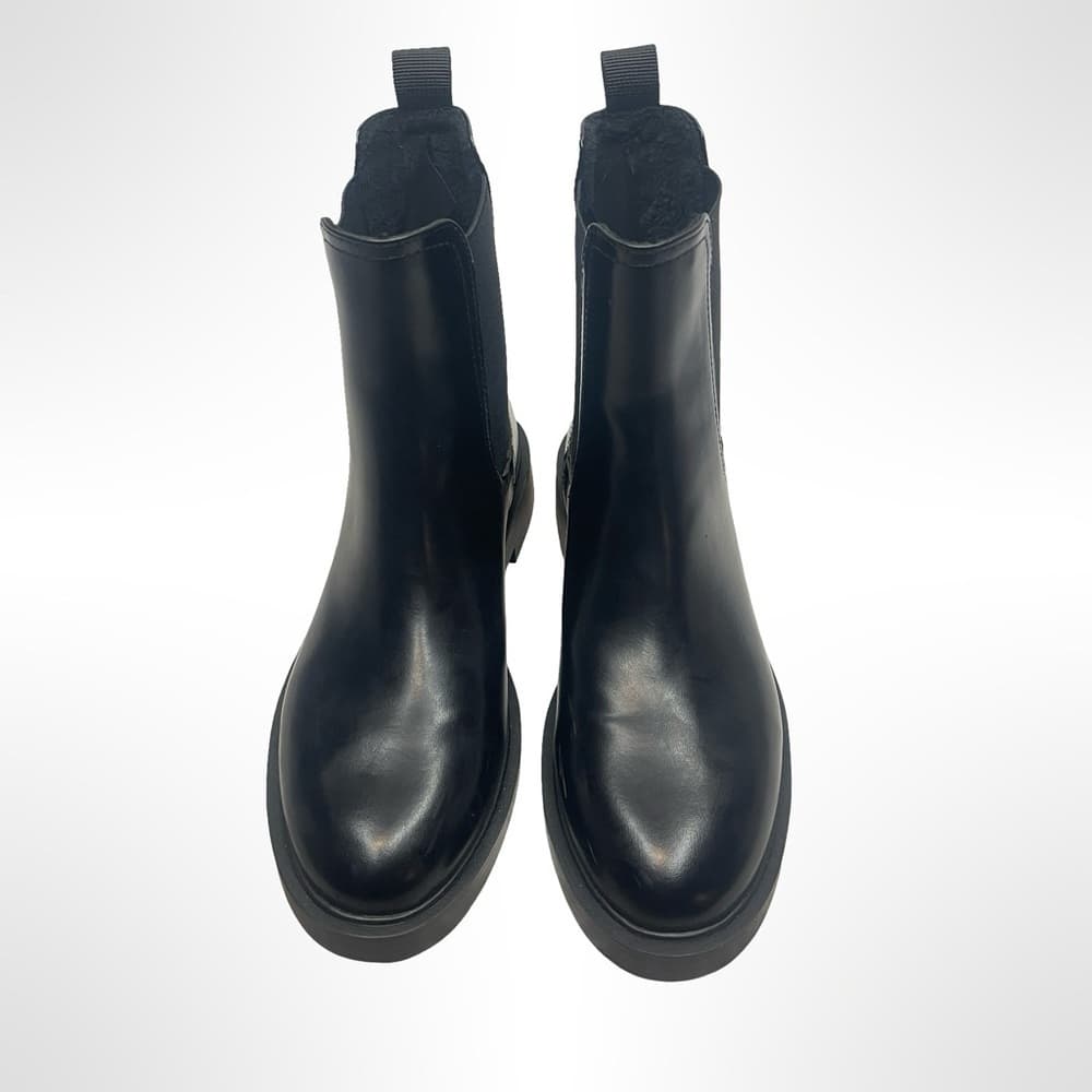 H&M Black Chelsea Boots in size 4 NWOT - Thumbnail 2