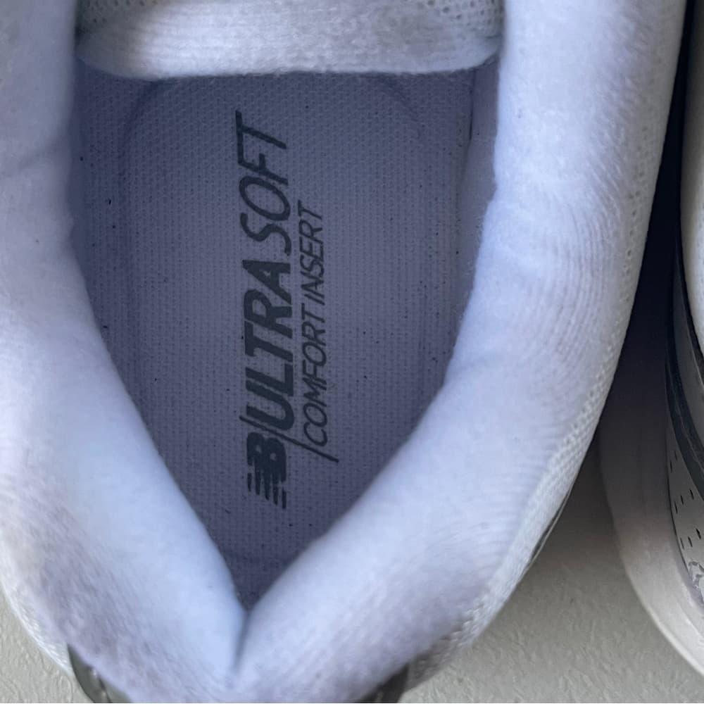 New Balance Women's White Sneakers in size 9 - Thumbnail 6