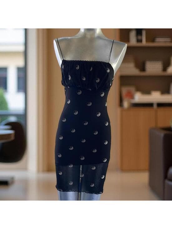 Forever 21 Black Yin Yang Patterned Dress size 2 - Thumbnail 5