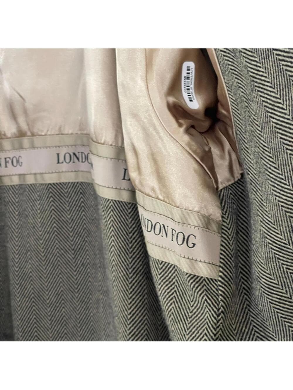 London Fog Classic Double-Breasted Trench Coat in Taupe - Thumbnail 4
