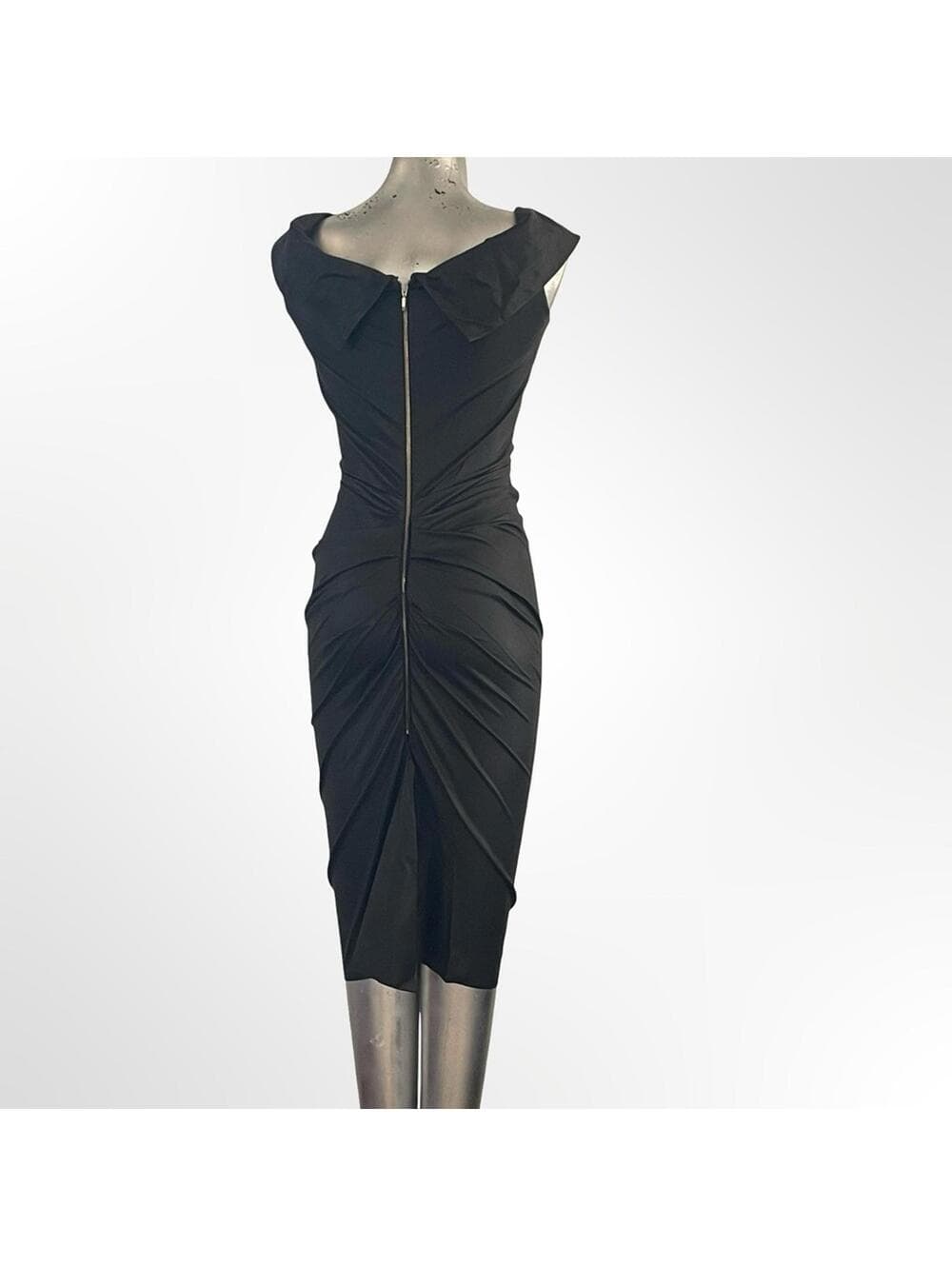 Very Elegant Aide Black Sleeveless Dress in size 4 - Thumbnail 2