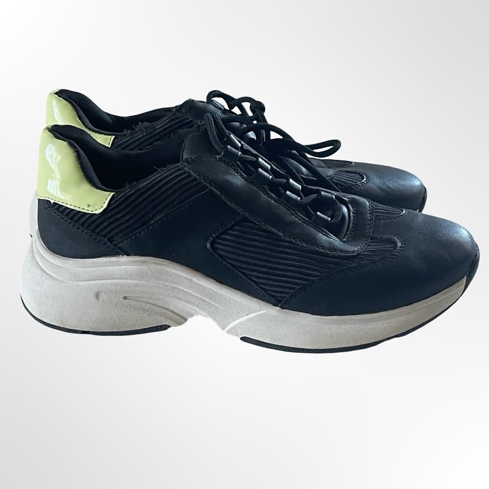 Forever 21 Women's Black Athletic Shoes in size 7 - Thumbnail 2