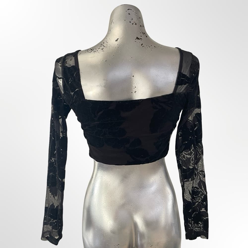 Fashion Nova Floral Velvet Burnout Square-Neck Crop Top - Thumbnail 2