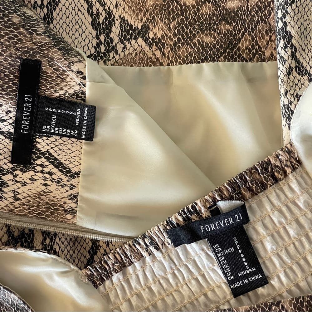 Cute Forever 21 Brown Snake Print Set in size S - Thumbnail 5