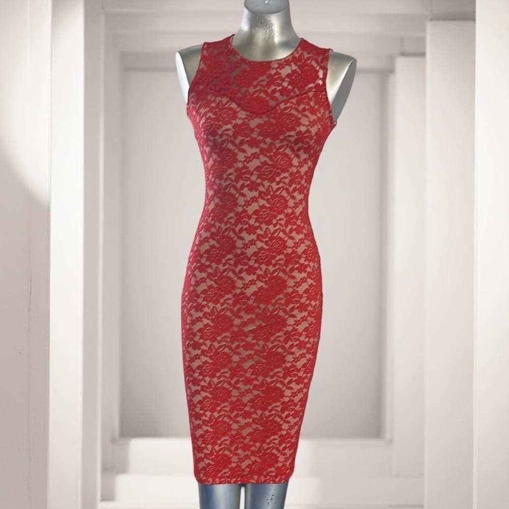 Elegant Red Lace Dress with Defects - size 2 - Thumbnail 3