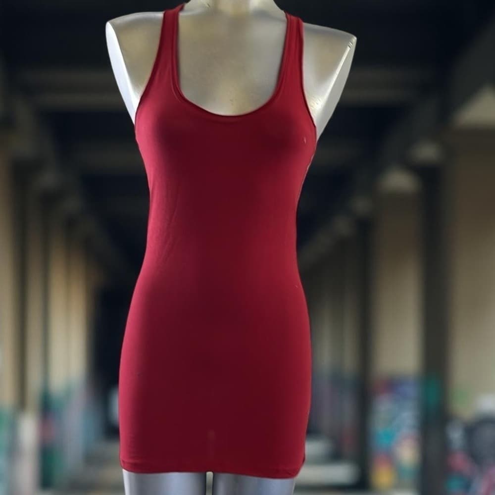 Red Sleeveless Women's Top Size S, M, L - Thumbnail 4