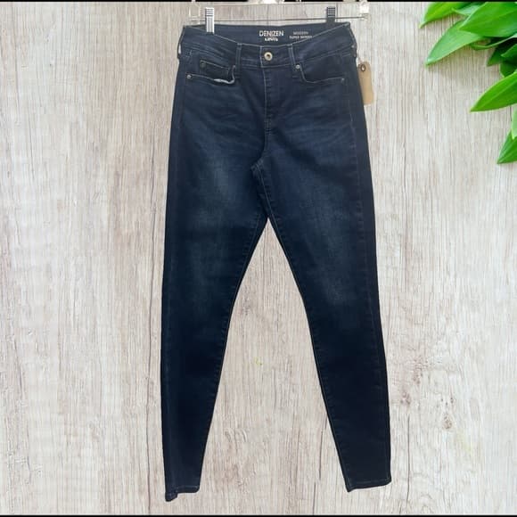 Denizen from Levi's Women's Super Skinny Jeans Size 2 NWOT - Thumbnail 6