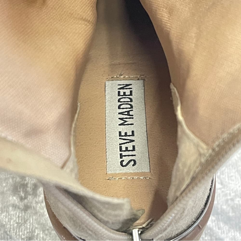 Steve Madden Stylish Tan Ankle Boots with some defect size 7 - Thumbnail 5