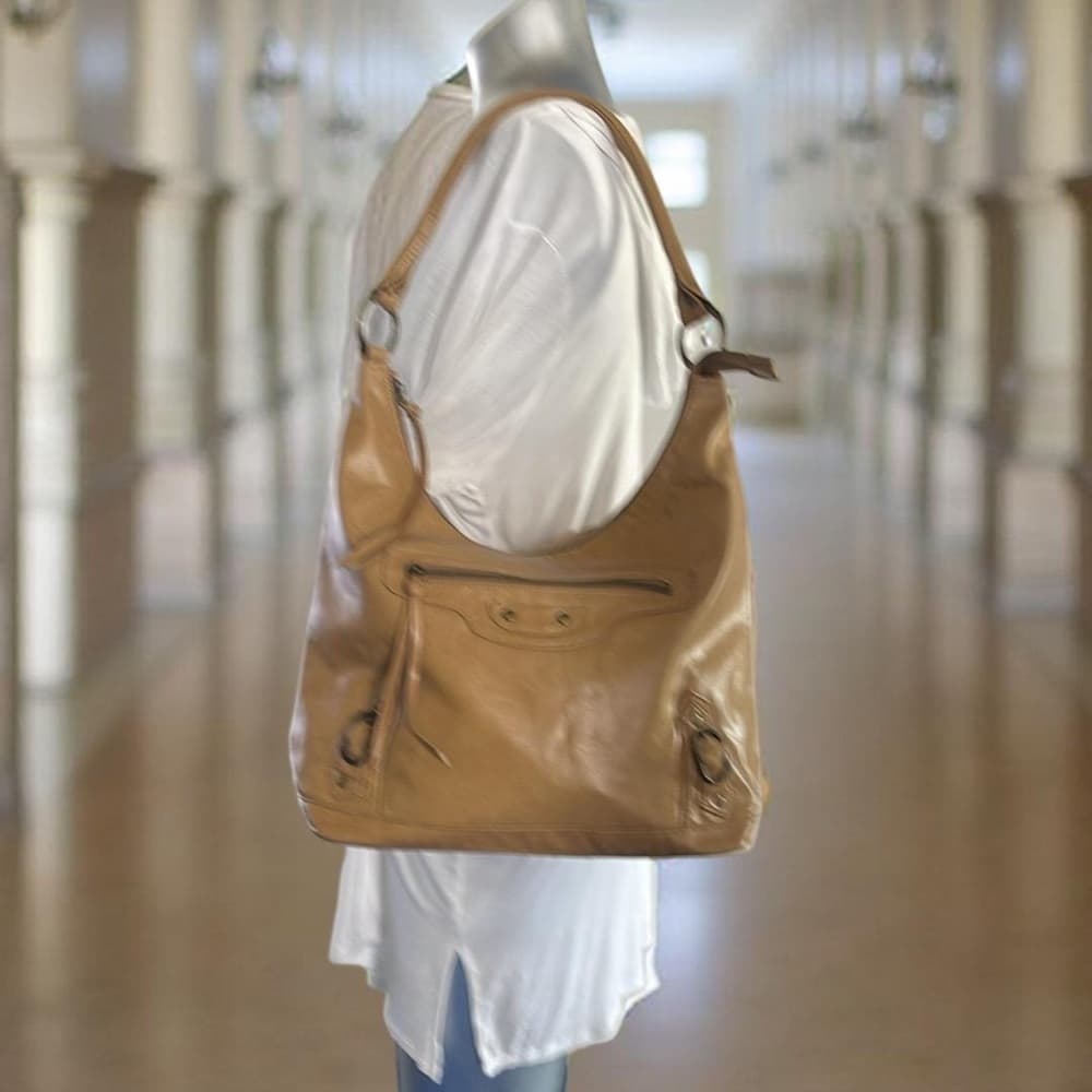 Unbrnded Tan Medium sized Leather Shoulder Bag - Thumbnail 4