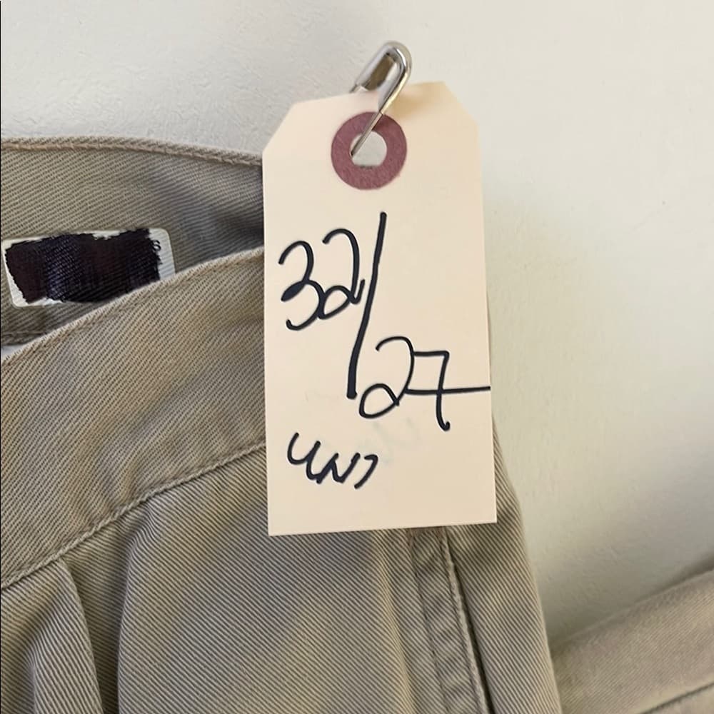 GAP Men's Easy Fit Tan Pants - size 32/27 or 32/32 - Thumbnail 2