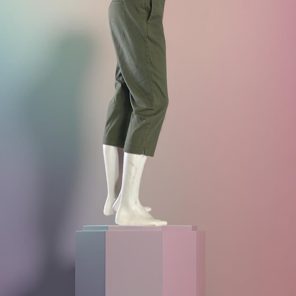 AttentionOlive Green Cropped Slim Fit Pants size 4 - Thumbnail 4