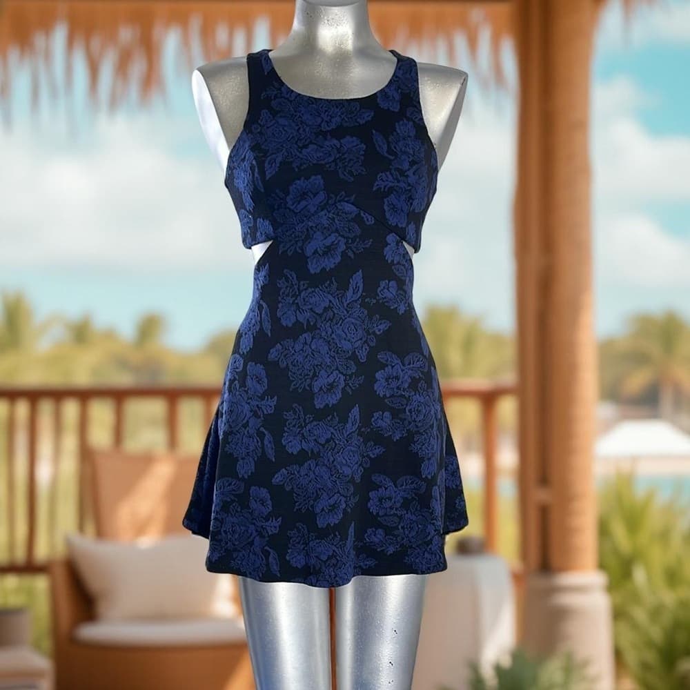 Mimi Chica Elegant Blue Floral Dress size XS - Thumbnail 5